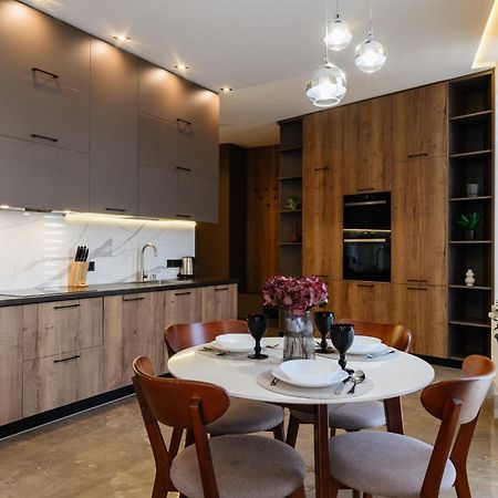 אוזהורוד Luxury Apartments Smart House מראה חיצוני תמונה