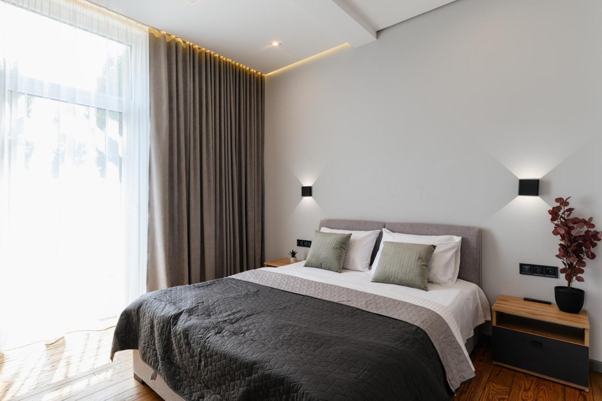 אוזהורוד Luxury Apartments Smart House מראה חיצוני תמונה