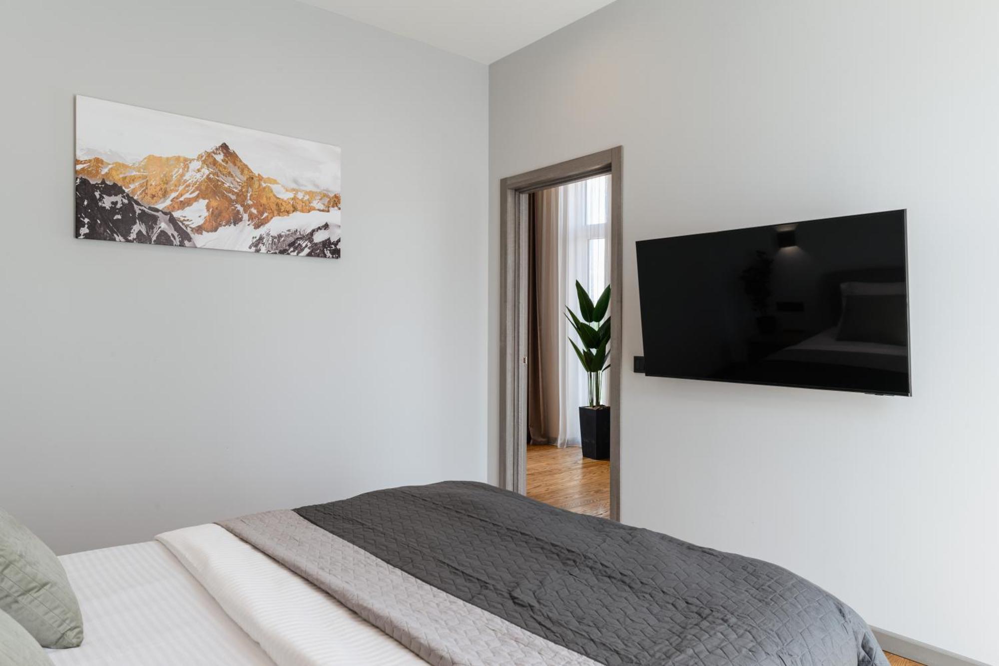 אוזהורוד Luxury Apartments Smart House מראה חיצוני תמונה