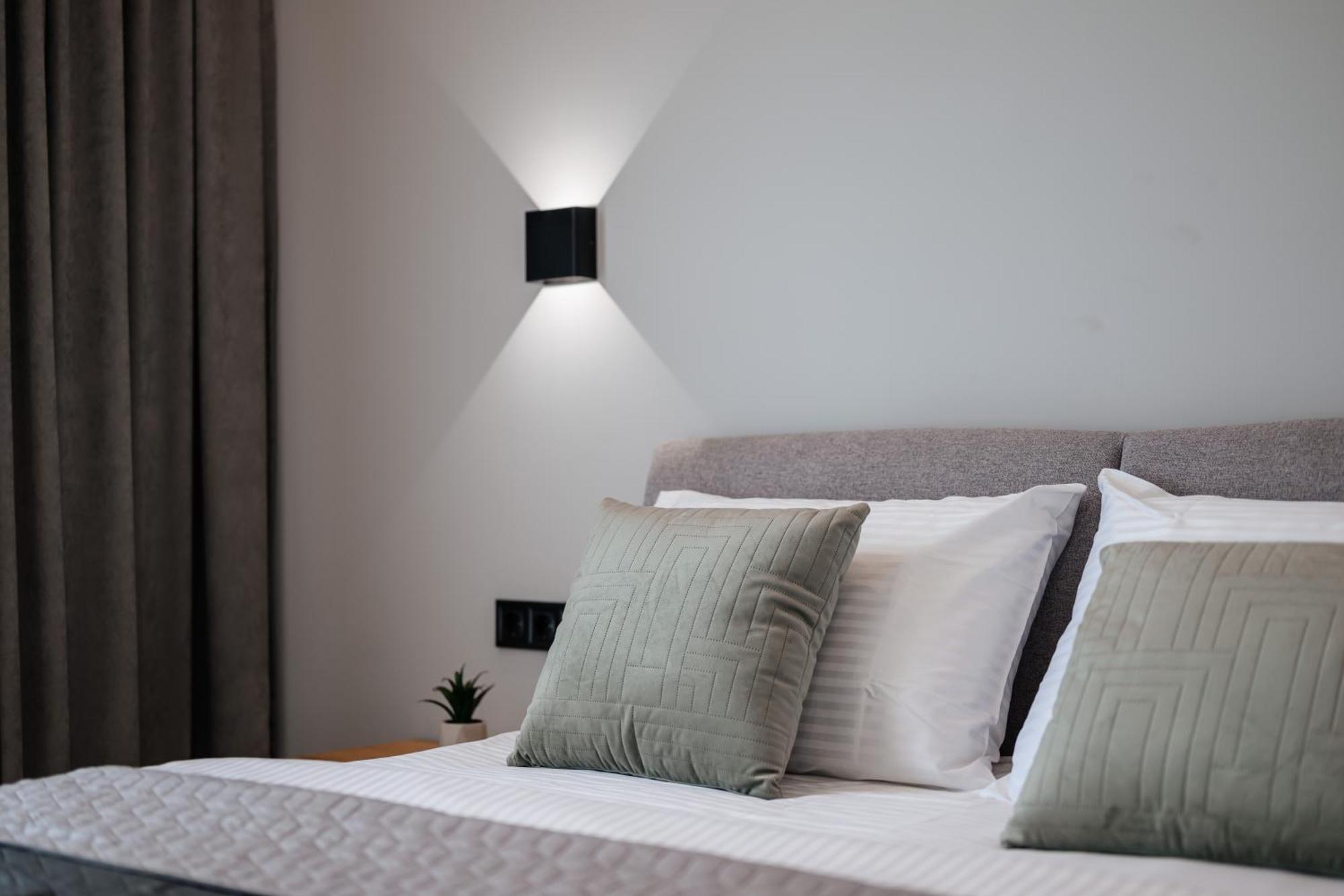 אוזהורוד Luxury Apartments Smart House מראה חיצוני תמונה