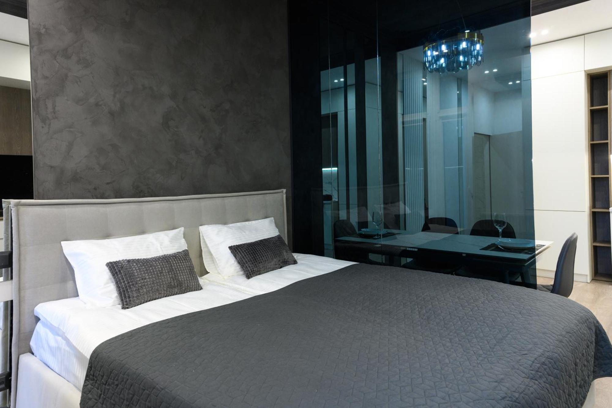 אוזהורוד Luxury Apartments Smart House מראה חיצוני תמונה