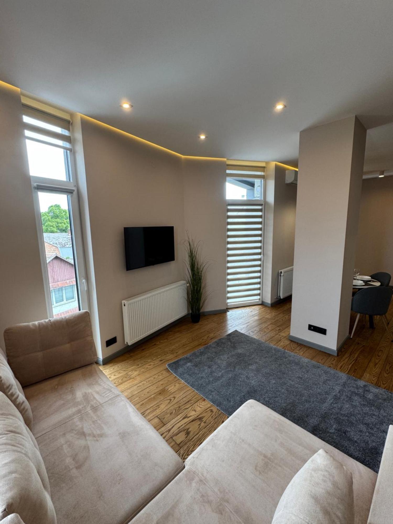 אוזהורוד Luxury Apartments Smart House מראה חיצוני תמונה